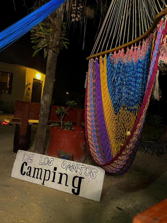 הולבוקס איילנד Casa De Los Santos Camping Y Eco Cabanas מראה חיצוני תמונה